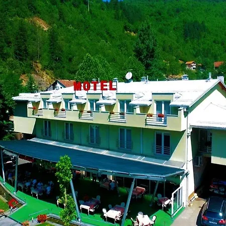 Motel Maksumic 3*