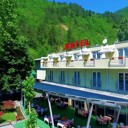 Motel Maksumic